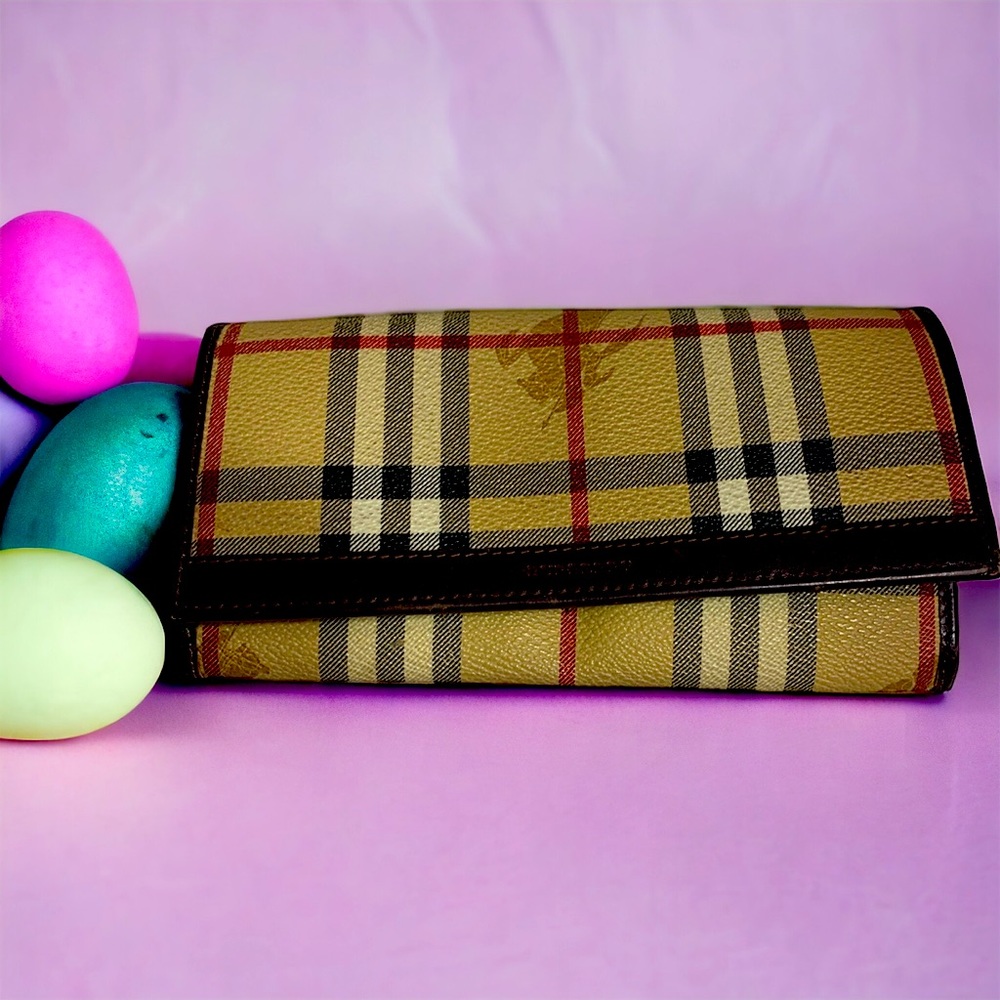 Burberry long wallet